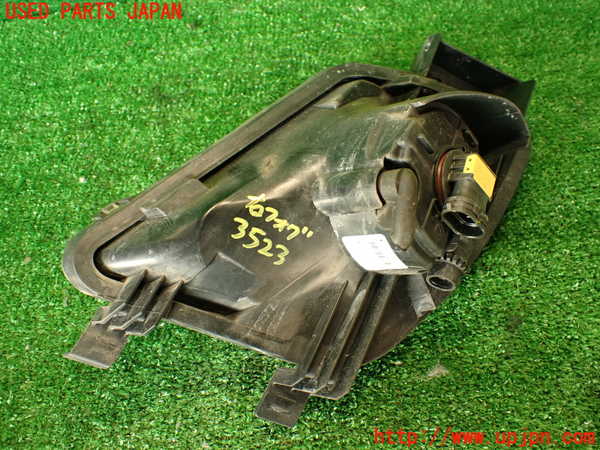 2UPJ-35231180]プジョー・RCZ(T7R5F02)右フォグ 中古_m0002.jpg