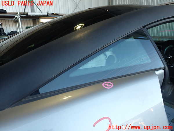 2UPJ-35231380]プジョー・RCZ(T7R5F02)右クォーターガラス (SYPKA 43R-000090) 中古_m0001.jpg