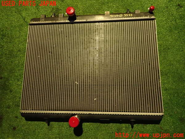 2UPJ-35232321]プジョー・RCZ(T7R5F02)ラジエーター1 中古_m0003.jpg