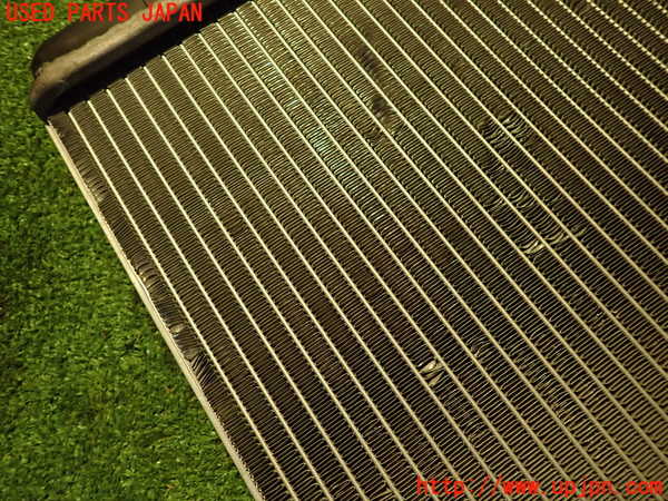 2UPJ-35232321]プジョー・RCZ(T7R5F02)ラジエーター1 中古_m0005.jpg