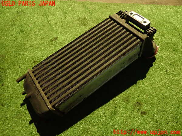 2UPJ-35232451]プジョー・RCZ(T7R5F02)インタークーラー1 中古_m0001.jpg