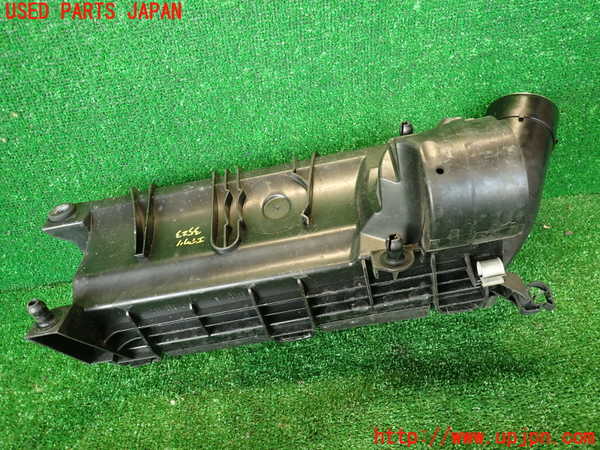 2UPJ-35232560]プジョー・RCZ(T7R5F02)エアクリーナーボックス 中古_m0002.jpg