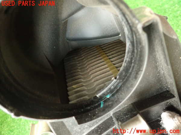 2UPJ-35232560]プジョー・RCZ(T7R5F02)エアクリーナーボックス 中古_m0003.jpg