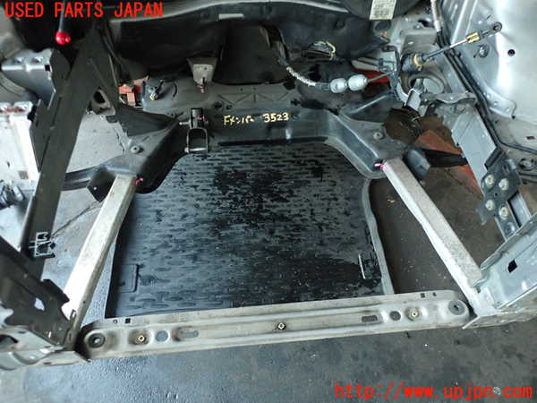 2UPJ-35235285]プジョー・RCZ(T7R5F02)フロントメンバー 中古_m0005.jpg