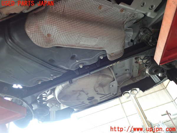 2UPJ-35235380]プジョー・RCZ(T7R5F02)リアアクスルビーム 中古_m0004.jpg