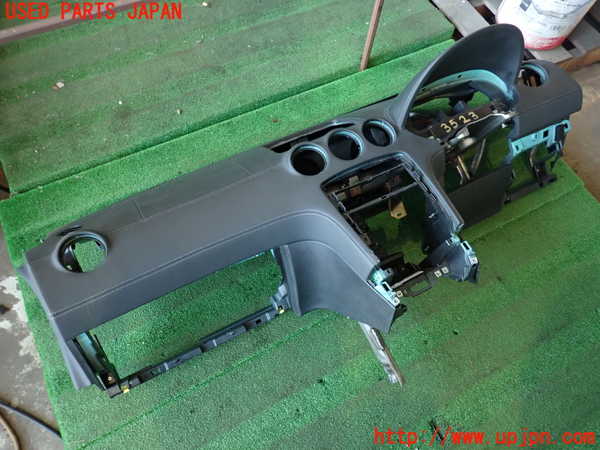 2UPJ-35237505]プジョー・RCZ(T7R5F02)ダッシュボード 中古_m0001.jpg