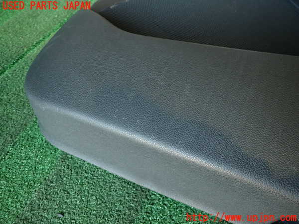 2UPJ-35231234]プジョー・RCZ(T7R5F02)右ドア内張り 中古_m0002.jpg