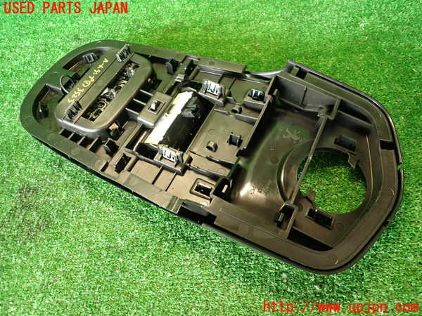 2UPJ-35236411]プジョー・RCZ(T7R5F02)ルームランプ1 (真中1列目天井) 中古_m0003.jpg