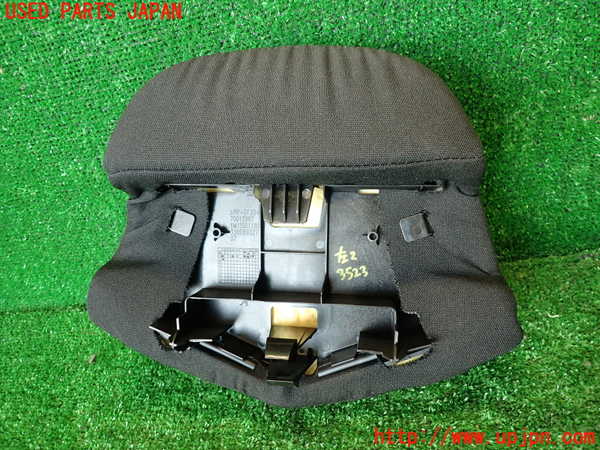 2UPJ-35237180]プジョー・RCZ(T7R5F02)左2列目ヘッドレスト 中古_m0002.jpg