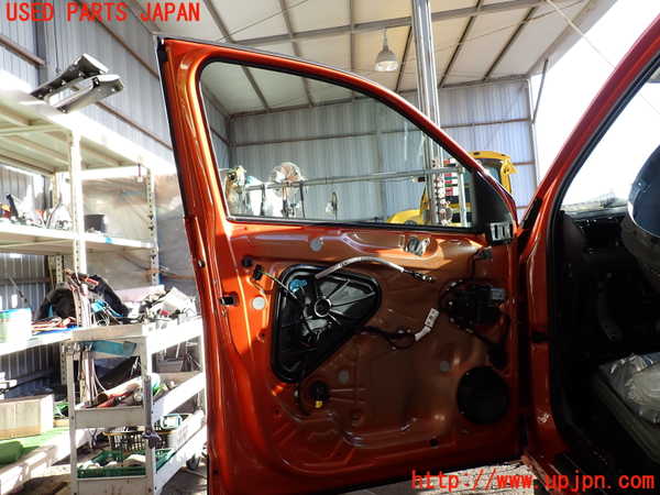 2UPJ-35241260]VW・T-Cross(ティークロス)(C1DKR)左前ドア 中古(43R-000479 M86)_m0002.jpg