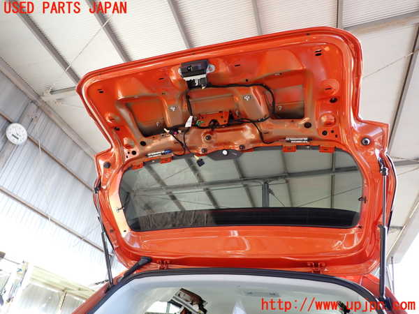 2UPJ-35241566]VW・T-Cross(ティークロス)(C1DKR)バックドア リアゲート ハッチ 中古(43R-001108 M531)_m0002.jpg