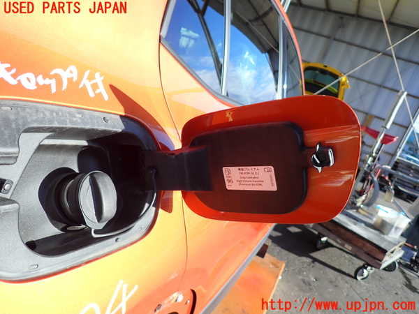 5UPJ-35241690]VW・T-Cross(ティークロス)(C1DKR)フューエルリッド 中古_m0003.jpg