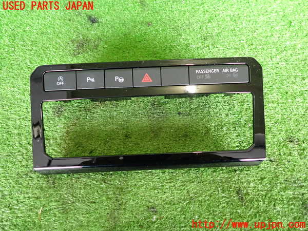 2UPJ-35246290]VW・T-Cross(ティークロス)(C1DKR)ハザードスイッチ 中古_m0001.jpg