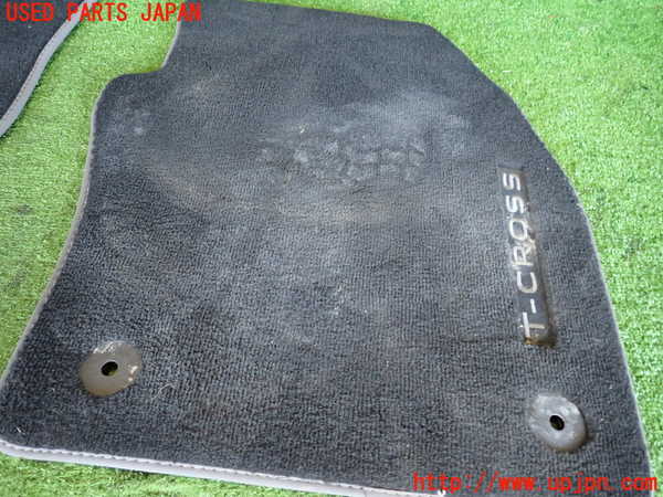 2UPJ-35247800]VW・T-Cross(ティークロス)(C1DKR)フロアマット 中古_m0002.jpg
