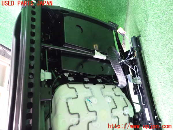 2UPJ-35247035]VW・T-Cross(ティークロス)(C1DKR)運転席シート 中古_m0005.jpg