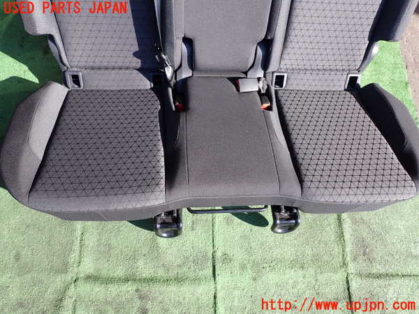 2UPJ-35247385]VW・T-Cross(ティークロス)(C1DKR)リアシート 中古_m0003.jpg