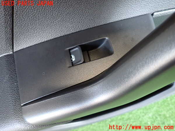 2UPJ-35241324]VW・T-Cross(ティークロス)(C1DKR)左後ドア内張り 中古_m0004.jpg