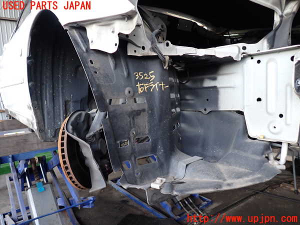 2UPJ-35251090]アルテッツァ(SXE10)右前フェンダーライナー 中古_m0001.jpg