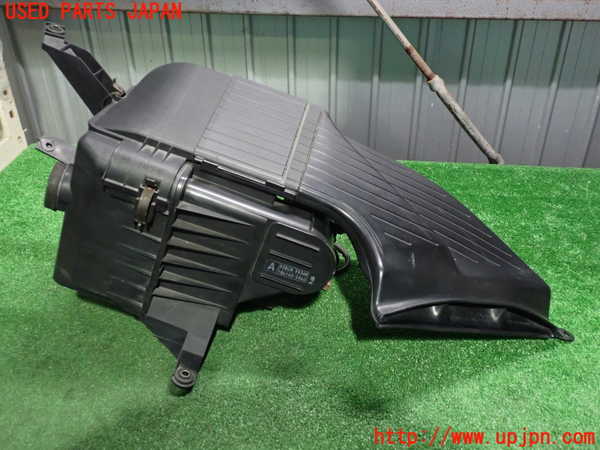 2UPJ-35252560]アルテッツァ(SXE10)エアクリーナーボックス 中古_m0001.jpg