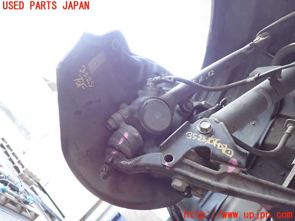 2UPJ-35254290]アルテッツァ(SXE10)右フロントナックルハブ 中古_m0002.jpg