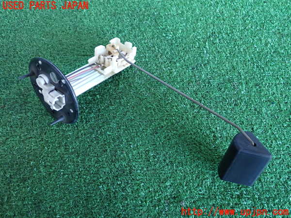 2UPJ-35256381]アルテッツァ(SXE10)センサー1 (フューエル) 中古_m0002.jpg