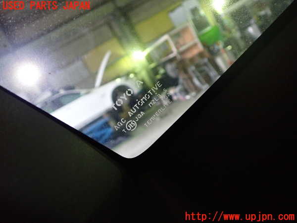 1UPJ-35271380]ハリアー ハイブリッド(AVU65W)右クォーターガラス 中古(M2L3)_m0002.jpg