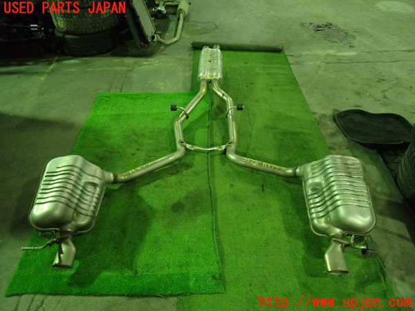 1UPJ-35282671]ベンツ E300(212055C)(212)リアマフラー1 中古_m0001.jpg