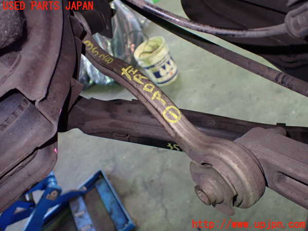 1UPJ-35285226]ベンツ E300(212055C)(212)左リアロアアーム1 中古_m0001.jpg