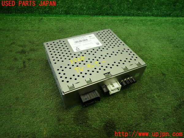 1UPJ-35286660]ベンツ E300(212055C)(212)TVチューナー 中古_m0001.jpg
