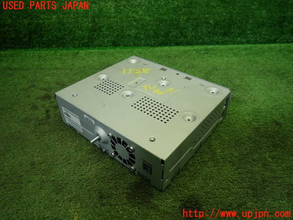 1UPJ-35286660]ベンツ E300(212055C)(212)TVチューナー 中古_m0002.jpg