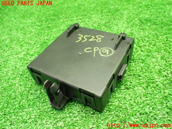 5UPJ-35286154]ベンツ E300(212055C)(212)コンピューター9 中古_m0002.jpg
