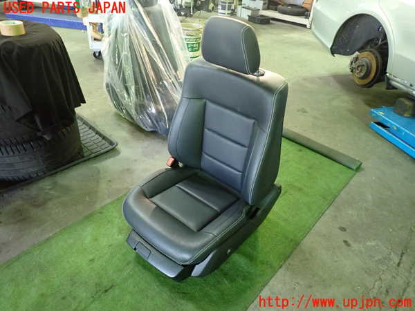 1UPJ-35287065]ベンツ E300(212055C)(212)助手席シート 中古_m0001.jpg