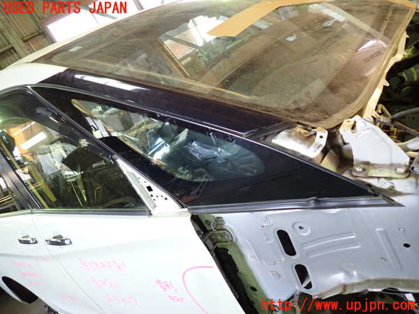 1UPJ-35291200]セレナ e-POWER(HC27)右フロント三角窓ガラス 中古(43R-00011 M308)_m0001.jpg