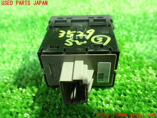1UPJ-35296308]セレナ e-POWER(HC27)スイッチ3 (パワースライドドア) 中古_m0002.jpg