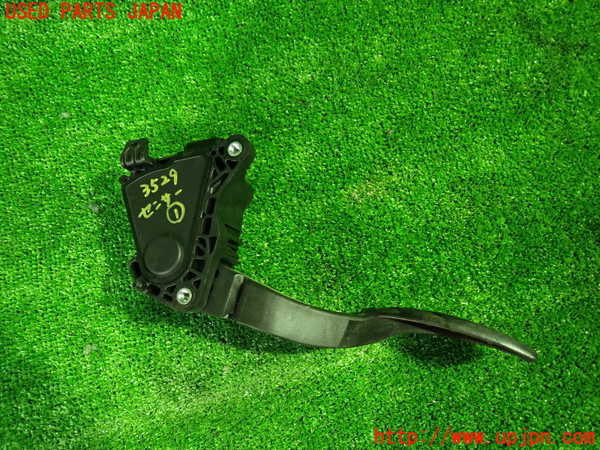 1UPJ-35296381]セレナ e-POWER(HC27)センサー1 (アクセルペダル) 中古_m0002.jpg