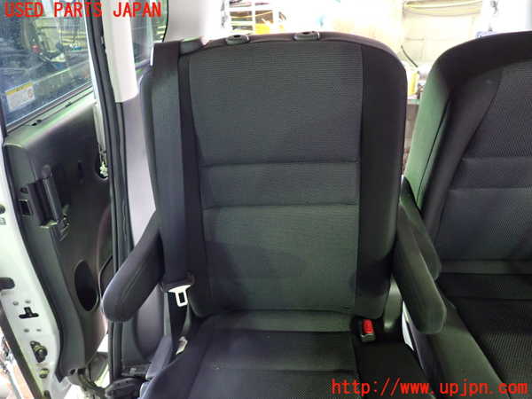 1UPJ-35297145]セレナ e-POWER(HC27)右2列目シート 中古_m0002.jpg