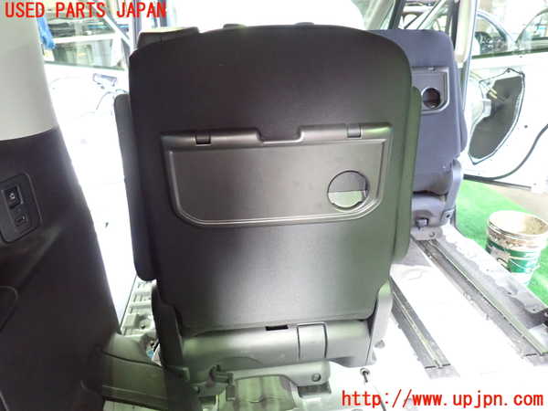 1UPJ-35297175]セレナ e-POWER(HC27)左2列目シート 中古_m0004.jpg