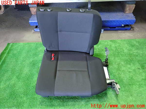 1UPJ-35297265]セレナ e-POWER(HC27)左3列目シート 中古_m0001.jpg