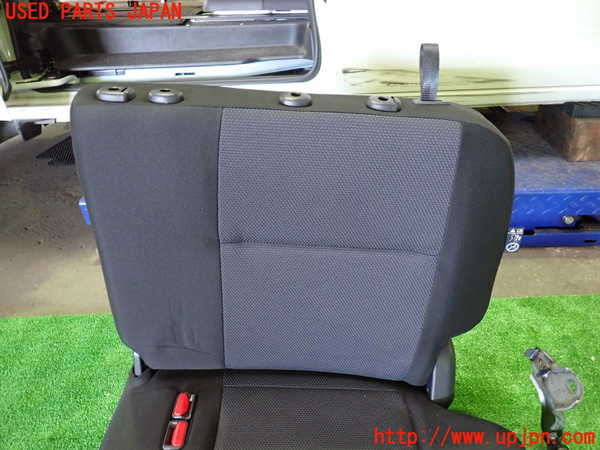 1UPJ-35297265]セレナ e-POWER(HC27)左3列目シート 中古_m0002.jpg