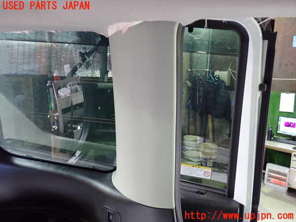 1UPJ-35297680]セレナ e-POWER(HC27)左リアピラートリム 中古_m0002.jpg