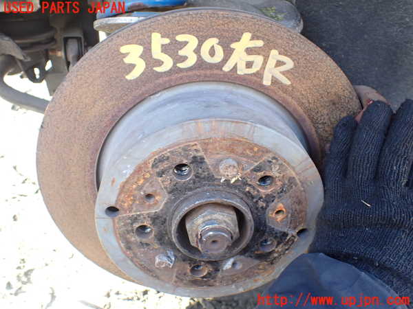 1UPJ-35304300]マセラティ・クアトロポルテ(MQP)右リアナックルハブ 中古_m0001.jpg