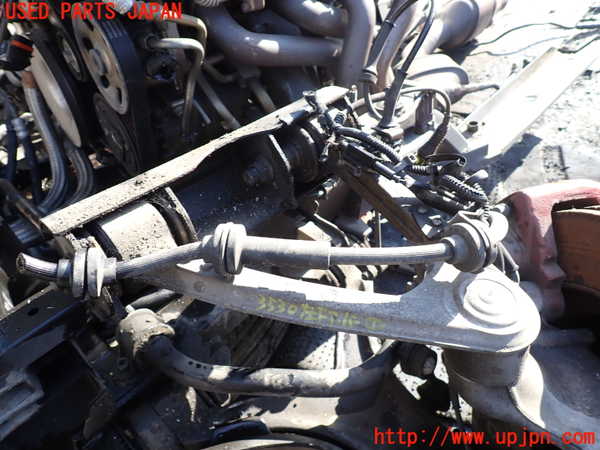 1UPJ-35305136]マセラティ・クアトロポルテ(MQP)左フロントアッパーアーム1 中古_m0001.jpg