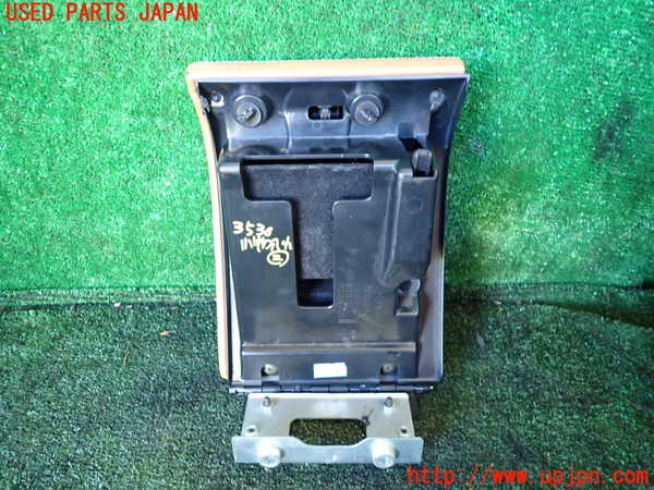 1UPJ-35307842]マセラティ・クアトロポルテ(MQP)小物入れ2 中古_m0004.jpg