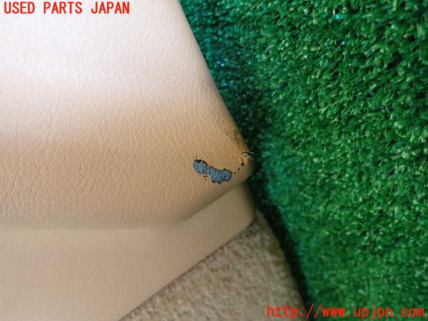 1UPJ-35301264]マセラティ・クアトロポルテ(MQP)左前ドア内張り (ジャンク品) 中古_m0003.jpg