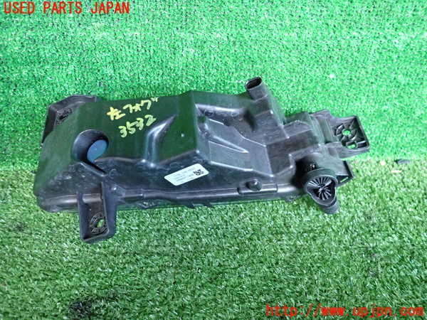 5UPJ-35321182]BMW 118d(7M20)(F40)左フォグ  中古_m0002.jpg
