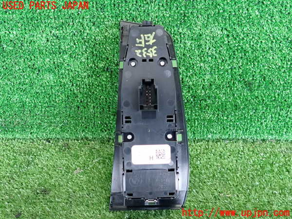 2UPJ-35326240]BMW 118d(7M20)(F40)右前パワーウィンドウスイッチ 中古_m0002.jpg