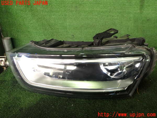 2UPJ-35331132]アウディ・Q3(8UCPSF)左ヘッドライト HID (ジャンク品) 中古_m0001.jpg
