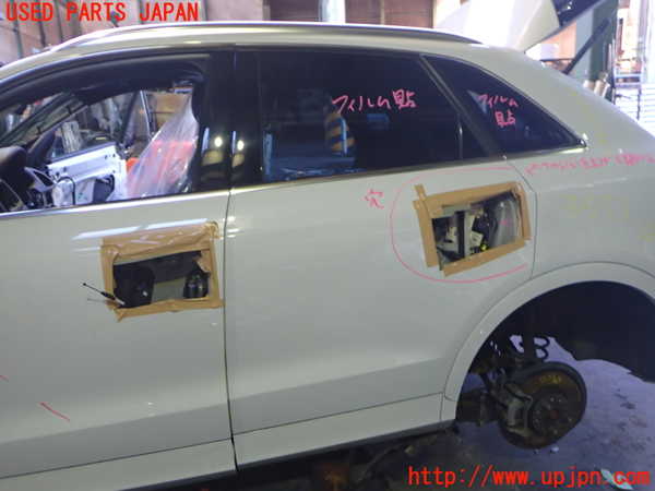 2UPJ-35331320]アウディ・Q3(8UCPSF)左後ドア (ジャンク品) (43R-00048) 中古_m0001.jpg