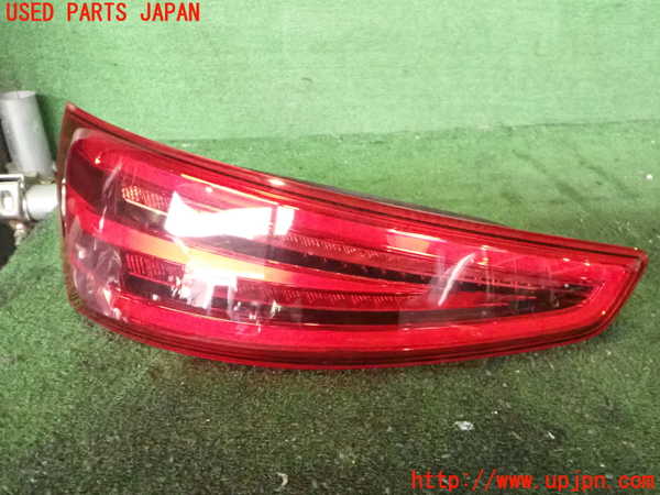 2UPJ-35331536]アウディ・Q3(8UCPSF)左テールランプ 中古_m0001.jpg