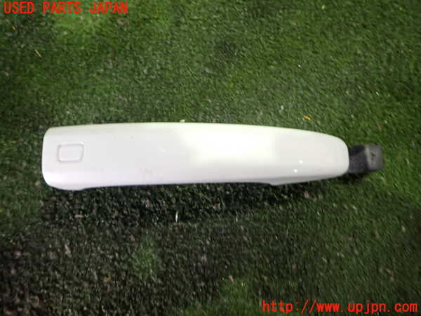 2UPJ-35331330]アウディ・Q3(8UCPSF)左後ドアハンドル(アウターハンドル) 中古_m0001.jpg
